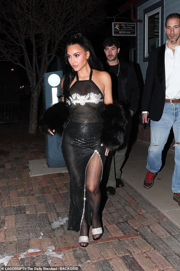 The reported new couple were pictured at the same party after both being invited to Kate Hudson's star-studded bash in the celebrity ski resort