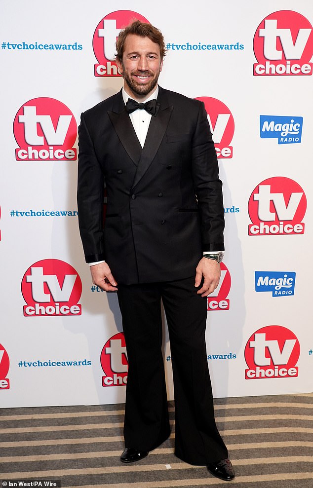 Chris Robshaw looked dapper in his dinner jacket