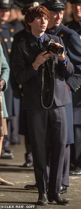 Elsewhere, Starr's love of gadgets appeared to be keenly observed by Mendes...