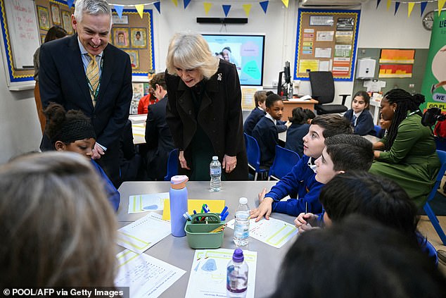 Accompanied by executive headteacher Lee Duffy and author Tola Okogwu, the royal first met with the pupil librarians before joining an interactive assembly with Key Stage Two students led by another children¿s author, Chris Smith