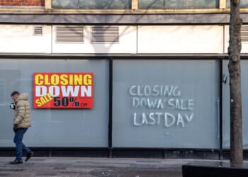 Embattled Starmer to accuse Tories of abandoning UK high streets as he announces £800m boost to clean up town centres