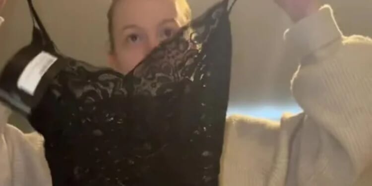 The 2 fast-selling items that get snapped up on Vinted quickly and they’re always in your local charity shop