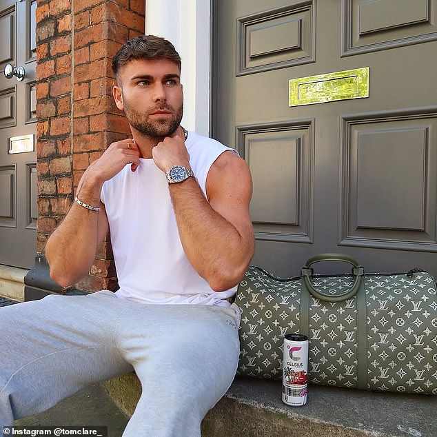 Love Island All-Stars season one winner Tom Clare has also posted a picture in front of the Georgian door owned by Neville