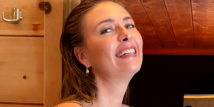 Maria Sharapova enjoys Italian spa and sauna session as fans say 'you and the scenery are beautiful'