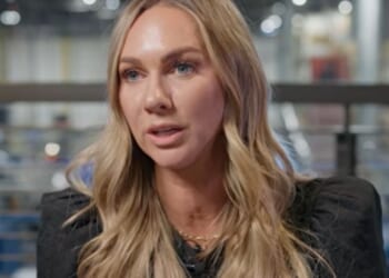 I'm a mum-of-2 & I make £74k a month with my online business