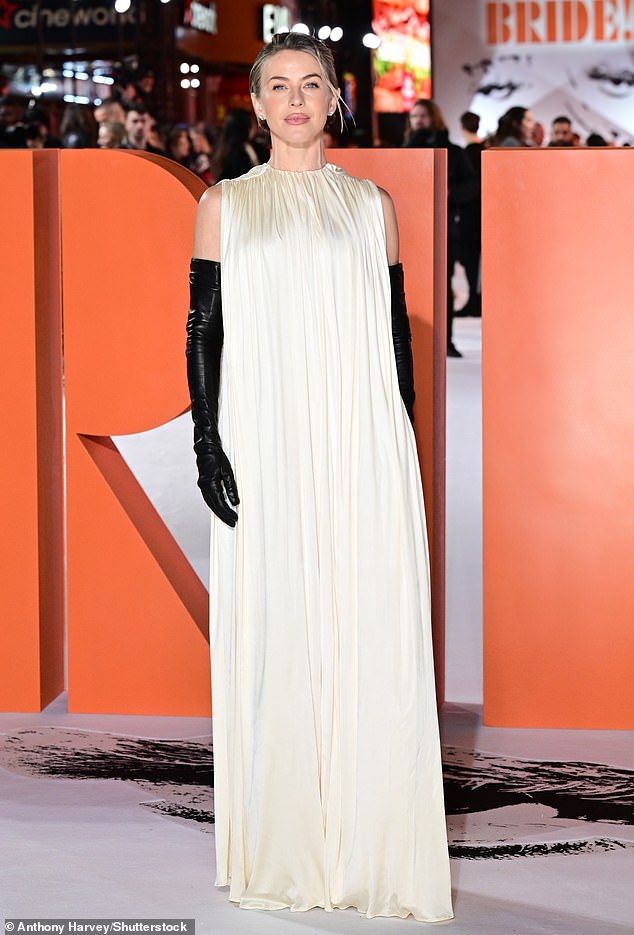 The dancer was a vision in her elegant outfit, emulating the edgy theme of Maggie's film