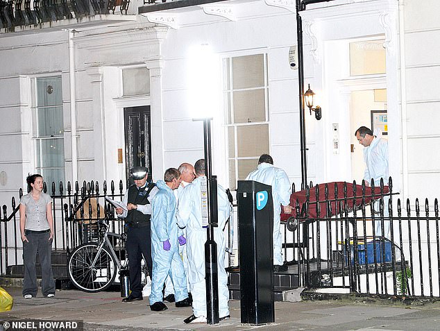 A forensic review by Scotland Yard found that 'no new DNA' was found, therefore it was more likely that Williams was alone when he died