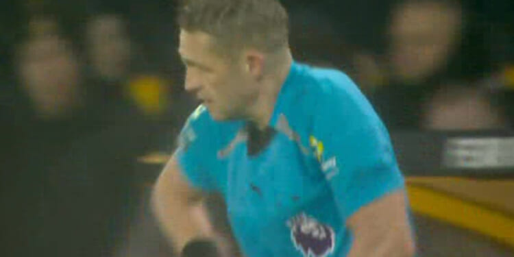 Wolves vs Aston Villa STOPPED as referee mysteriously runs down tunnel before fans chant 'he's had a s***'
