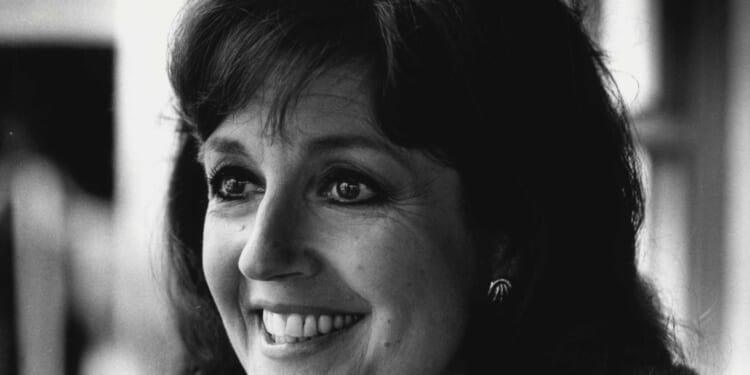 The Sullivans star and former Playschool presenter Lorraine Bayly dies aged 89 as tributes paid to 'showbiz legend'