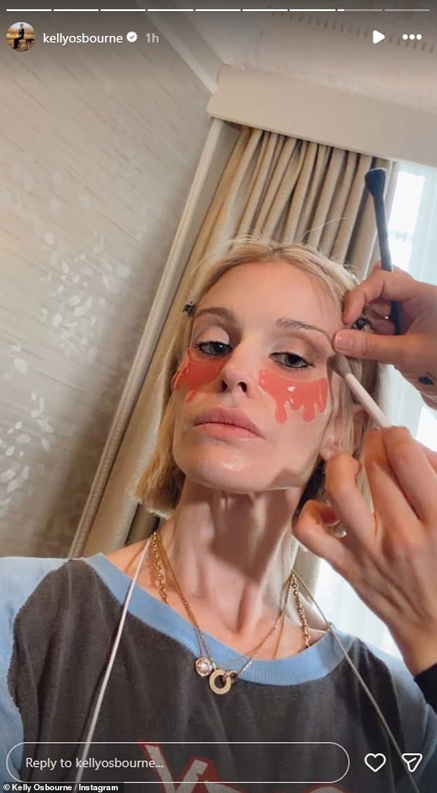 Hours ahead of the star-studded ceremony, celebrities started to get dulled up for their picture-perfect red carpet appearance