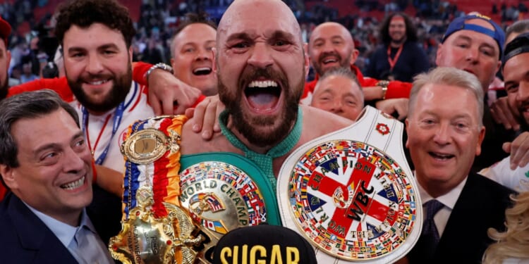 'We can go' - Tyson Fury offered shock world title fight by champion if he beats Makhmudov as he eyes Usyk trilogy