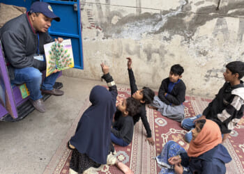 A Pakistani nonprofit brings libraries to children