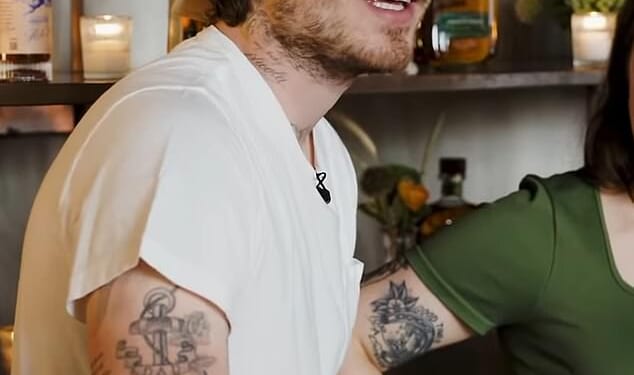 This week it was reported that the large anchor tattoo that he has inked onto his upper right arm which once carried the words 'dad' through it has been altered