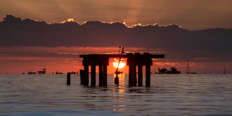 Companies Are Skeptical of Venezuela’s Oil Fields