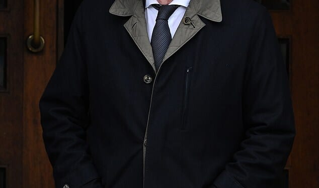 Scotland Yard began a full criminal investigation into Peter Mandelson on Tuesday