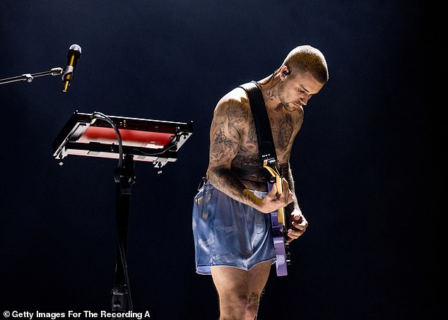 While Hailey, who shares son Jack Blues, 18 months, with Justin, stole the show at the after party, the Yukon singer, 31, ensured all eyes were on him at the Crypto.com Arena in LA to perform his single while shirtless at the ceremony