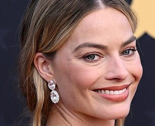 Hollywood gossips can't help but notice just how fresh Margot Robbieis looking as she continues her latest red carpet campaign for Wuthering Heights. (Pictured in January 2024)