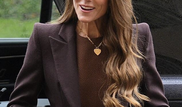 The Princess of Wales debuted a new Daniella Draper necklace as she met Archbishop of Canterbury Dame Sarah Mullally at Lambeth Palace today