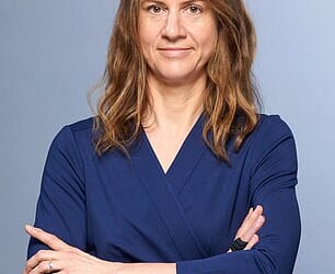 For years, Samantha Downes has soothed stress by spending ¿ always telling herself there is nothing a haircut, highlights, new pair of trainers or a new dress can't fix