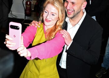 Hannah Spencer, the victorious Green by-election candidate, takes a selfie with party leader Zack Polanski