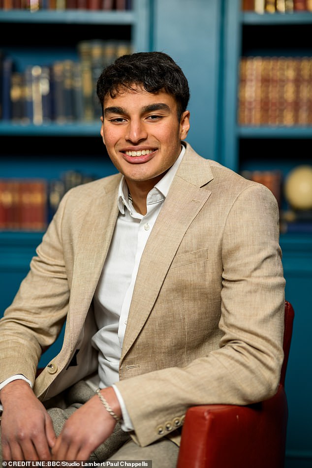 The Traitors Faraaz Noor was left 'crying his eyes out' after PLT boss Umar Kamani offered to pay for his family pilgrimage to Mecca