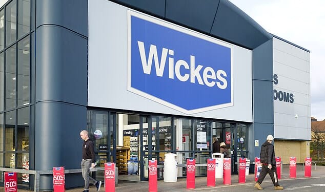 Staff noticed Jasmin Unsted was unusually 'quiet' after a heavy night out which saw her drink a bottle of Malibu and take cocaine until 3am, an employment tribunal has heard