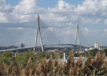 With new bridge to US, Canada stakes claim on economic future