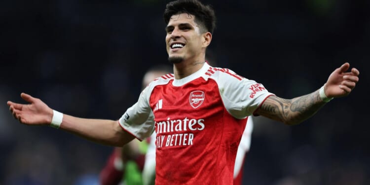 Hincapie's journey from 'tiny tiger' of beach football playing in midfield to Premier League-chasing Arsenal defender