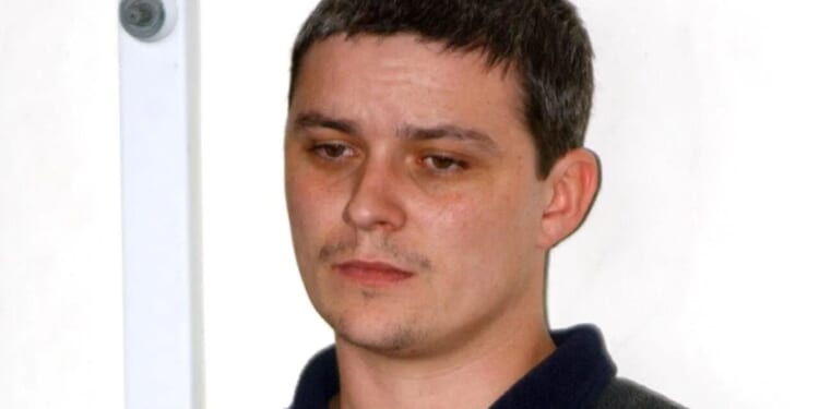 Seriously ill Ian Huntley 'still in a bad way' 3 days after being attacked with a metal bar in jail