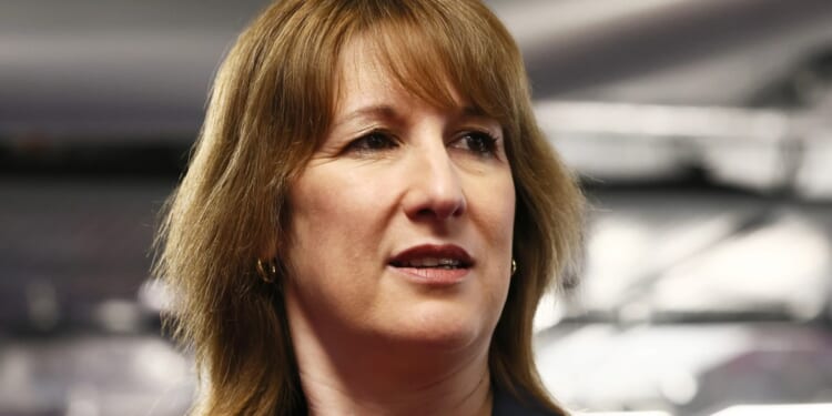 Rachel Reeves plots pre-election tax bonanza to put extra cash in pockets and win back voters