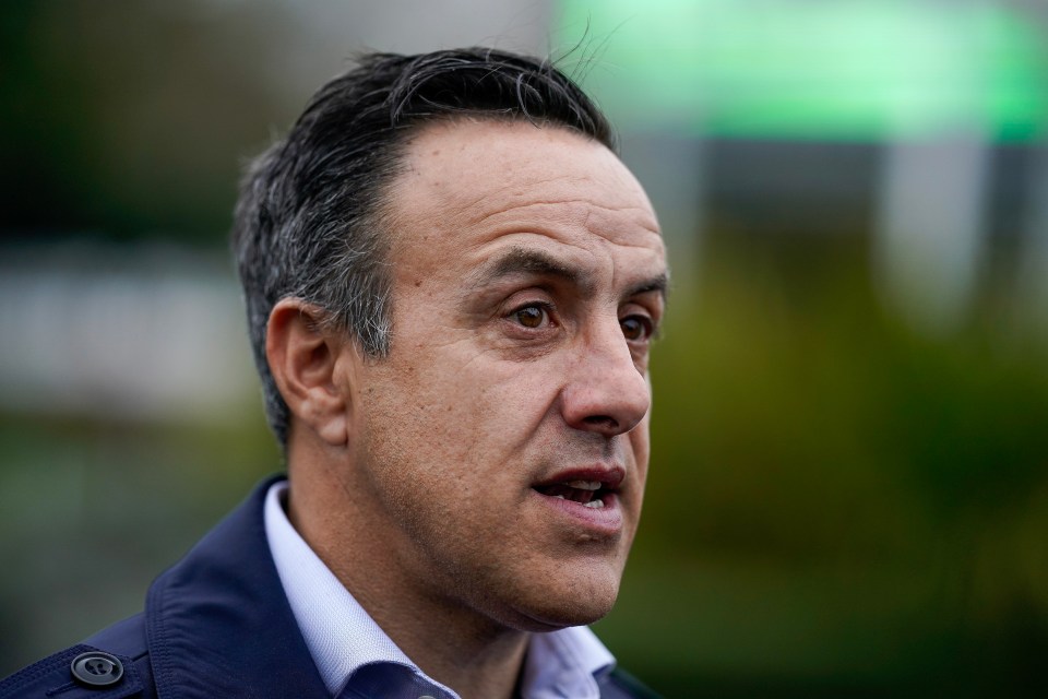 NINTCHDBPICT000924831240