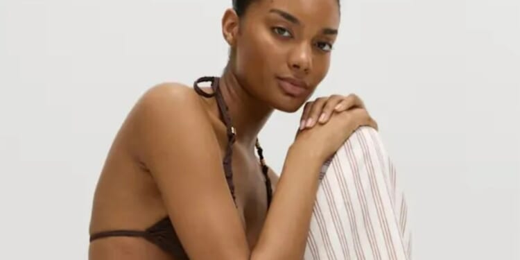 ‘I’ve bought in 3 colours’ M&S fans gush over linen trousers which are perfect for day & night now it’s getting warmer