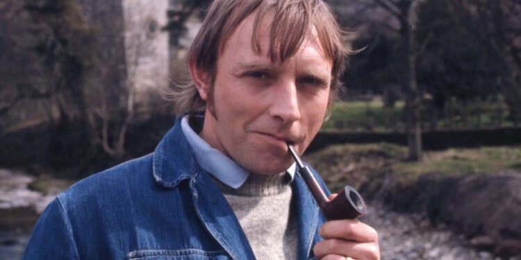 Emmerdale and The Archers star Eric Allan dies aged 85 after long 48-year career