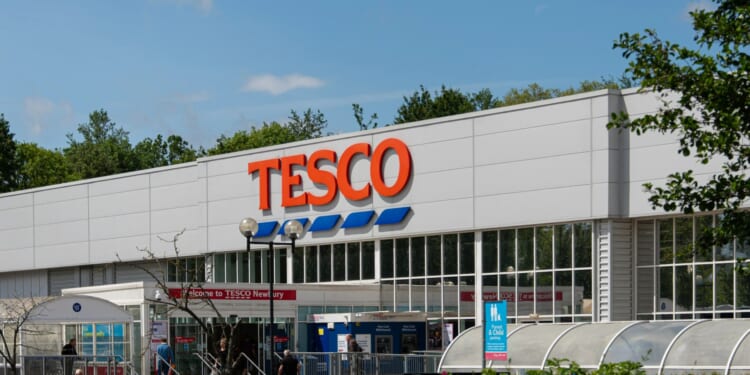 Thousands of Tesco staff to get £8,000 free cash in massive £134million share windfall