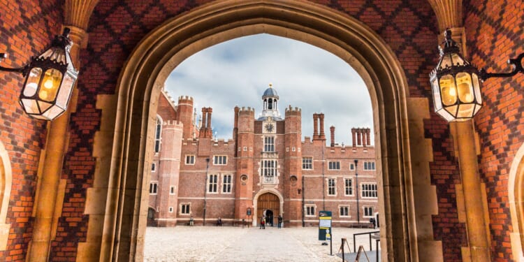 The hundreds of incredible attractions that will be free to visit on Mother’s Day weekend across Britain