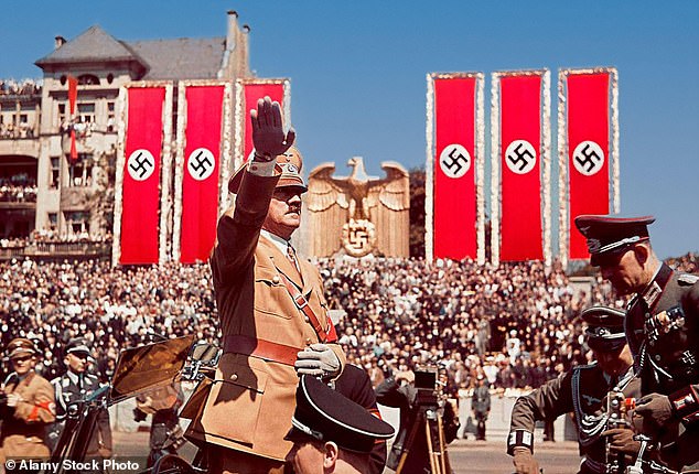 Hitler¿s invasion of Poland was the trigger for Britain, France and the Anglosphere outside the US to enter the Second World War