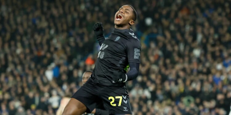 Diarra penalty keeps Black Cats' Euro dream alive as hosts fail to pull clear of relegation battle