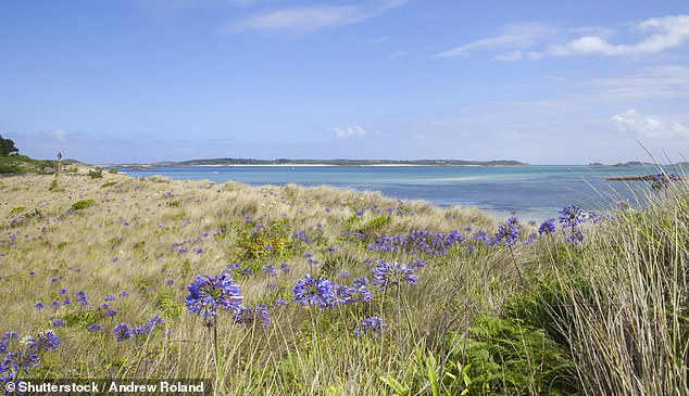 Pentle Bay, on the Isles of Scilly, England, offers a serene landscape