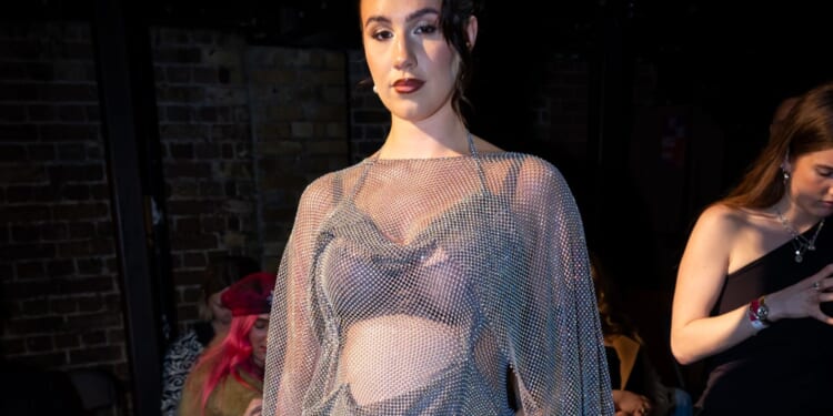 Pregnant nepo baby Ava Hirons forced to take her driving test again after having her licence REVOKED