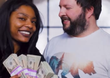 I paid for my girlfriend’s number, people say cash is the only reason she’s with me but I like paying for her