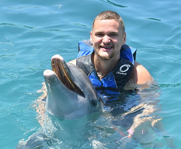 Leeds is a former magician whose investment courses have been described by experts as promoting tax loopholes that may not exist