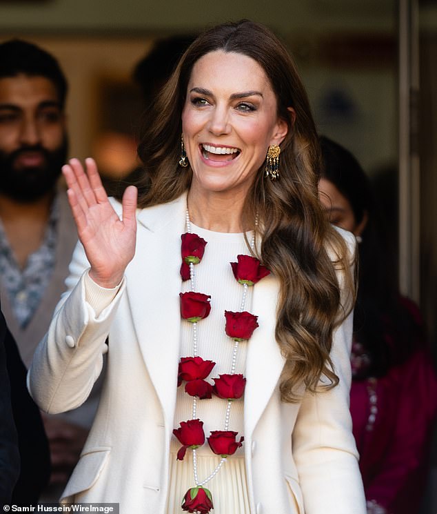The Princess of Wales meets members of the Aakash Odedra Company in Leicester today