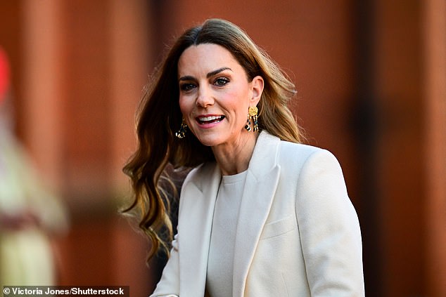 The Princess of Wales meets members of the Aakash Odedra Company in Leicester today