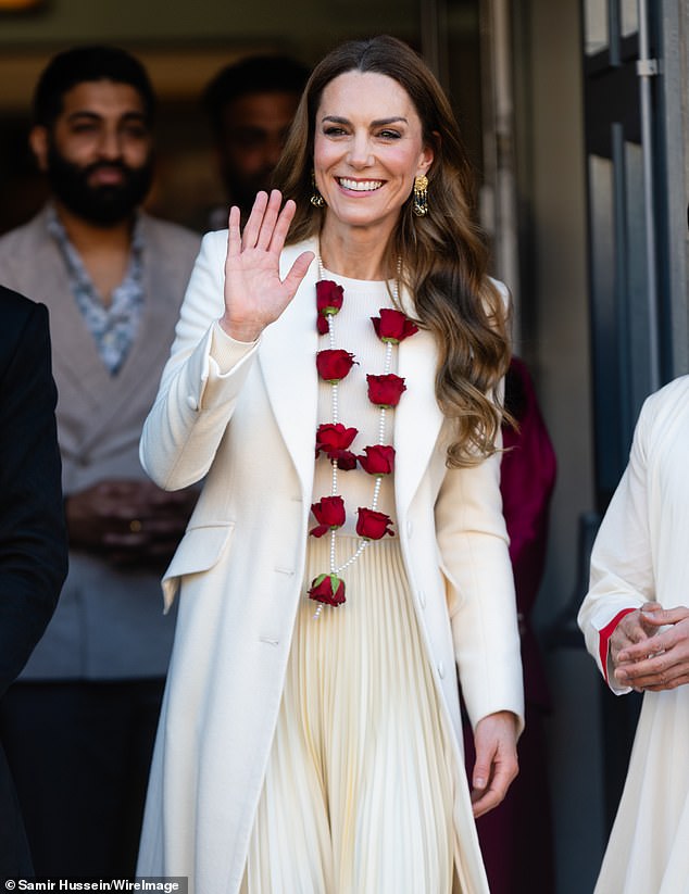 The Princess of Wales meets members of the Aakash Odedra Company in Leicester today