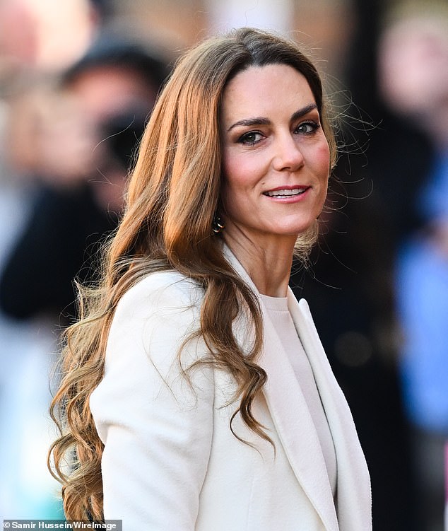 The Princess of Wales meets members of the Aakash Odedra Company in Leicester today