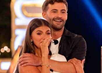 Watch the moment Love Island feud turns bitter as show winners Samie and Ciaran refuse to hug co-stars in public