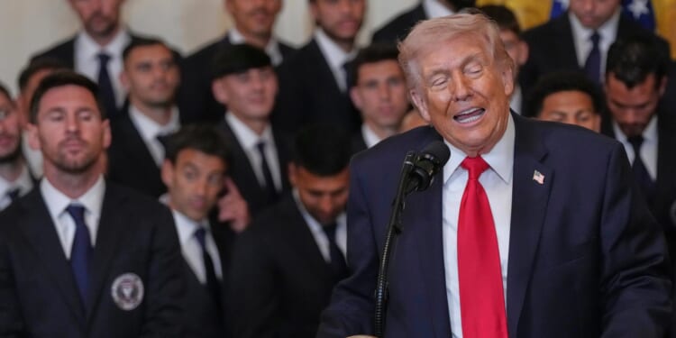 Lionel Messi applauds as Donald Trump gives running Iran war commentary in wild White House moment