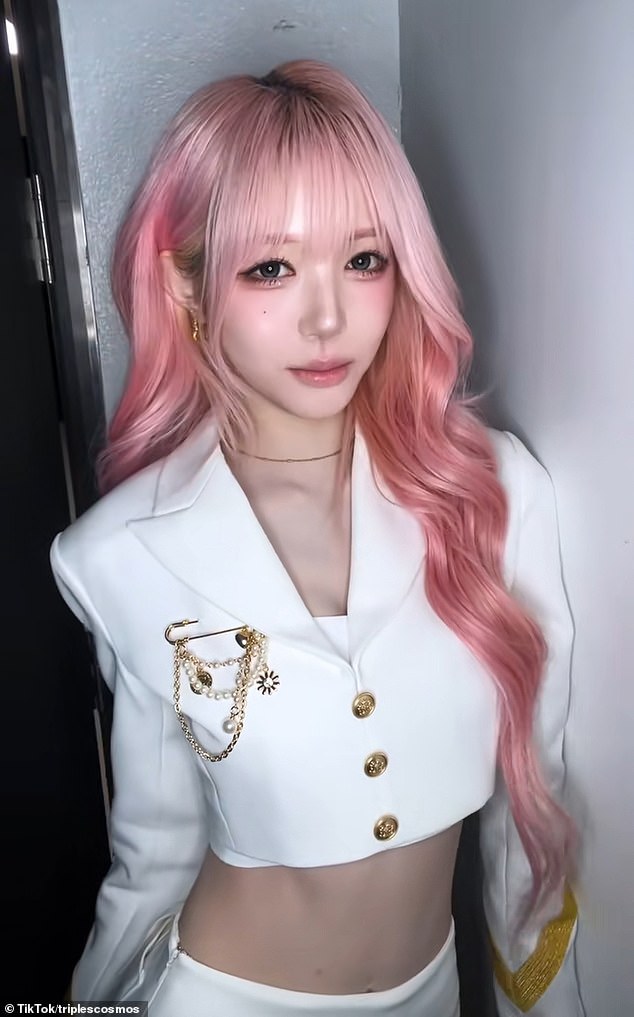 Before joining TripleS, Chaewon was a member of the now-defunct girl group Busters, which she joined shortly before her 13th birthday