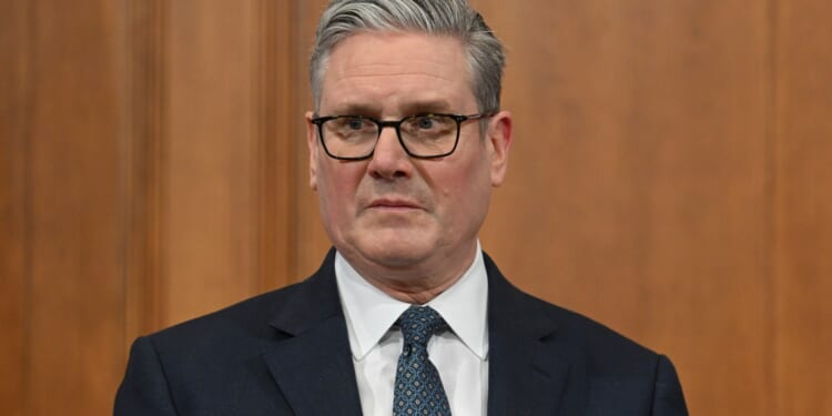 Dithering and politically inept Starmer has landed Britain up the creek with his sluggish handling of the Iran crisis