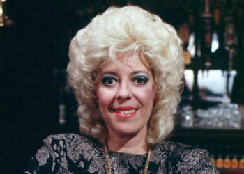 'Furious' Corrie stars take inspiration from former landlady Bet Lynch as they threaten to strike over hefty pay cuts